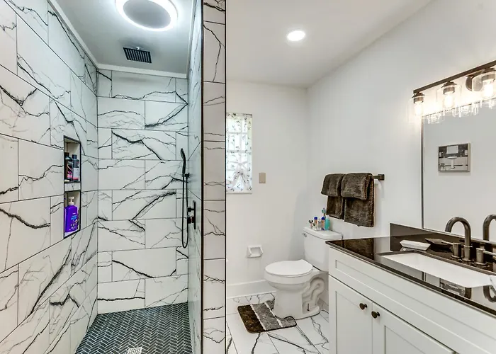 6 Mi To Dtwn Pensacola: Family-friendly Gem! Holiday home Pensacola